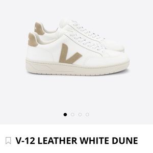 Veja V-12 White Dune